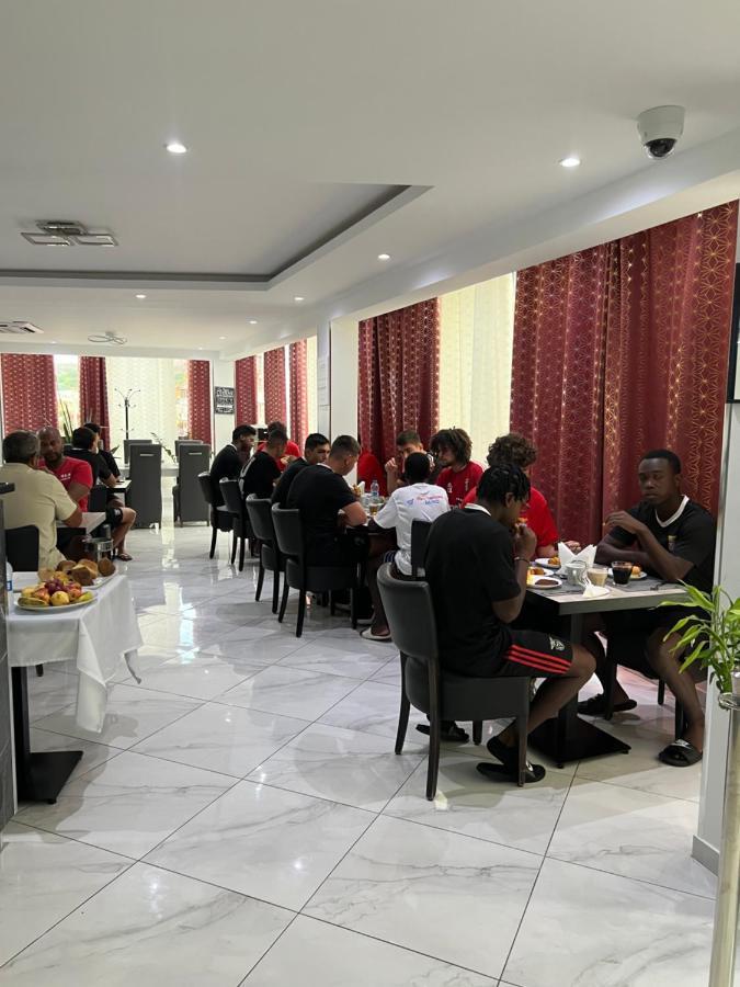 Residencial Santo Amaro Hotel Tarrafal  Ngoại thất bức ảnh