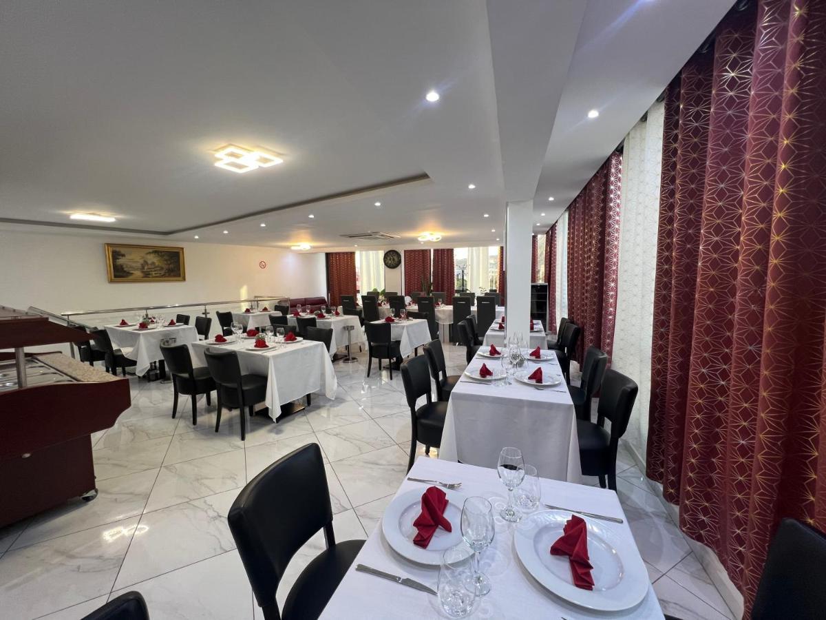 Residencial Santo Amaro Hotel Tarrafal  Ngoại thất bức ảnh