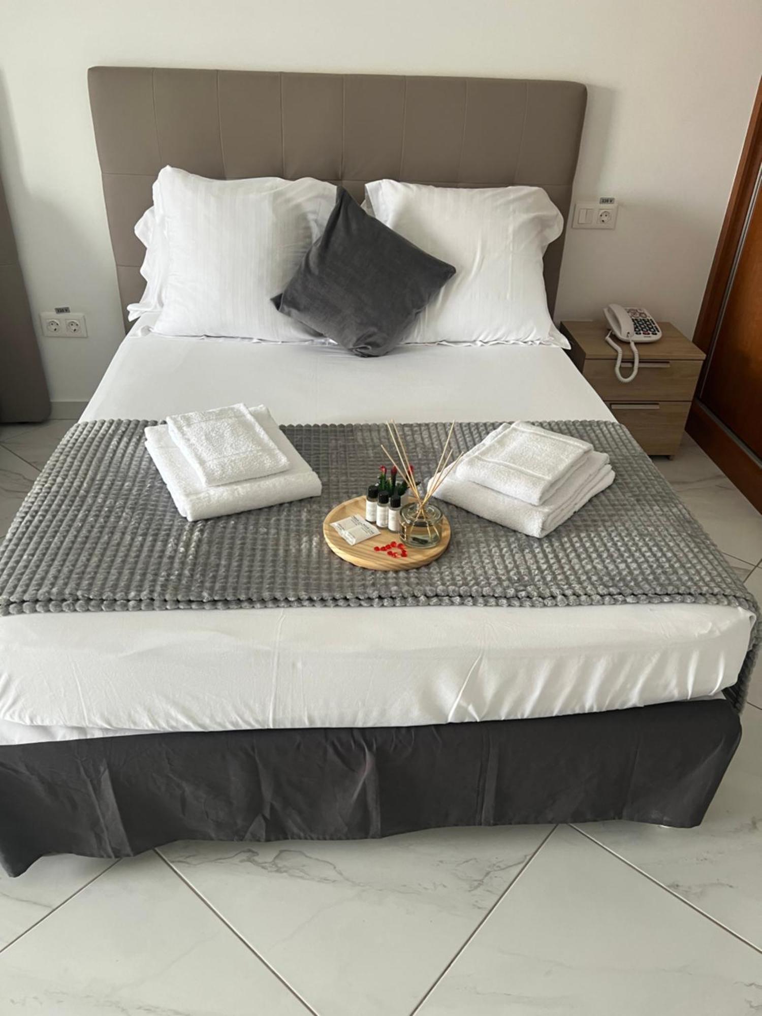 Residencial Santo Amaro Hotel Tarrafal  Ngoại thất bức ảnh